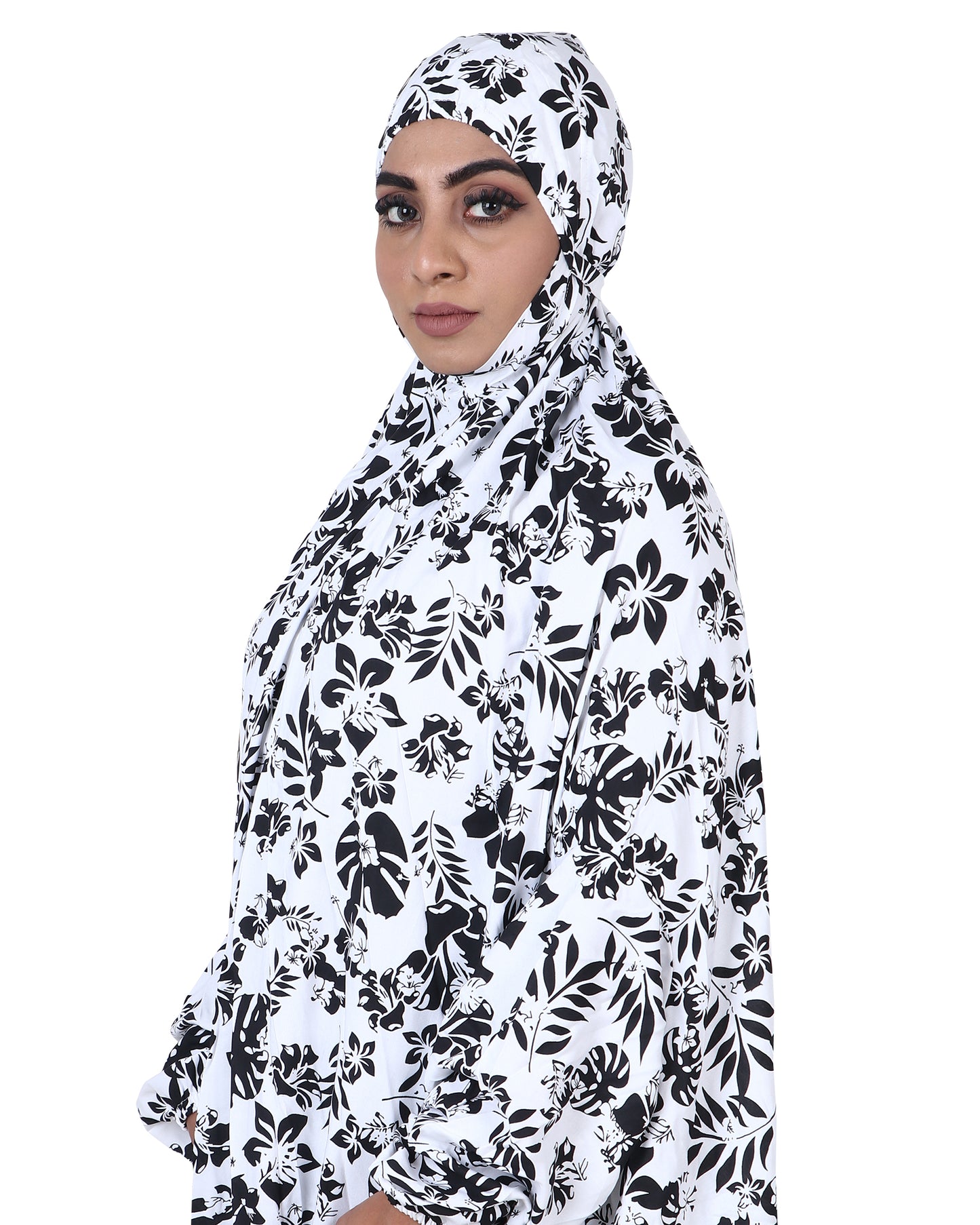 Irani Chadar - Black & White Floral